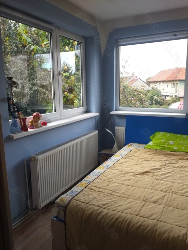 Casa cu etaj 5 camere,2 bai toate dependințele,de vânzare în  Brașov zonă ultracentrala singur curte - Poză 3