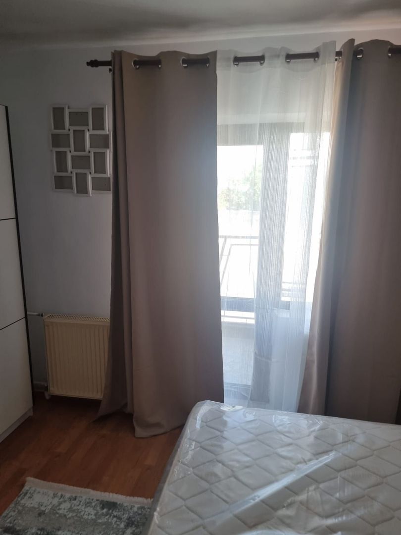 De inchiriat apartament cu 3 camere, zona Garii, etaj 3, 490 euro negociabi - Poză 1