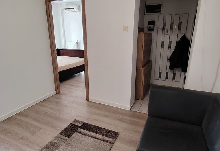 Inchiriere ap 2 camere + hol locuibil, Turda colt cu Calea Grivitei - Poză 9