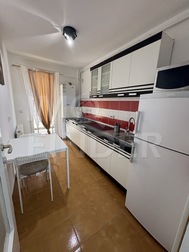 Inchiriez apartament cu o camera - zona Iulius Mall / FSEGA - Poză 6
