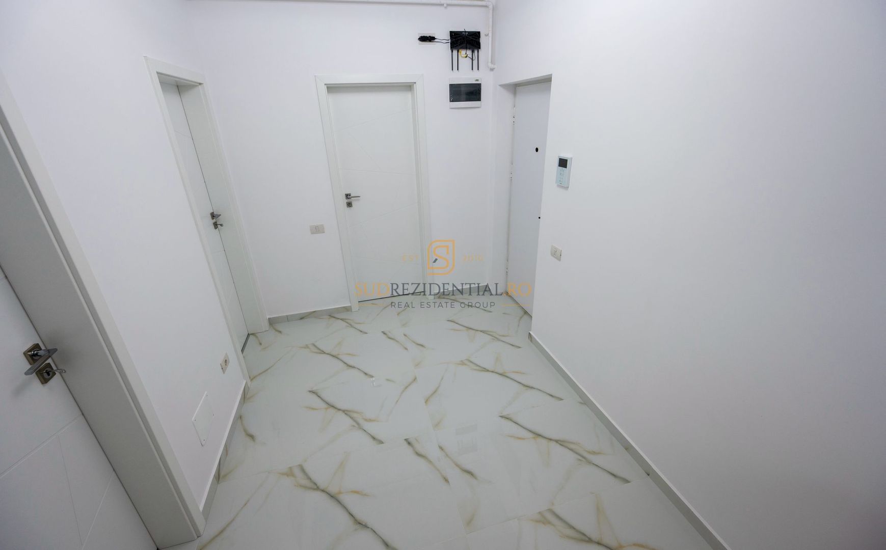 Apartament 2 camere, mobilat si utilat, etaj 2, parcare inclusa, Salaj - Poză 18