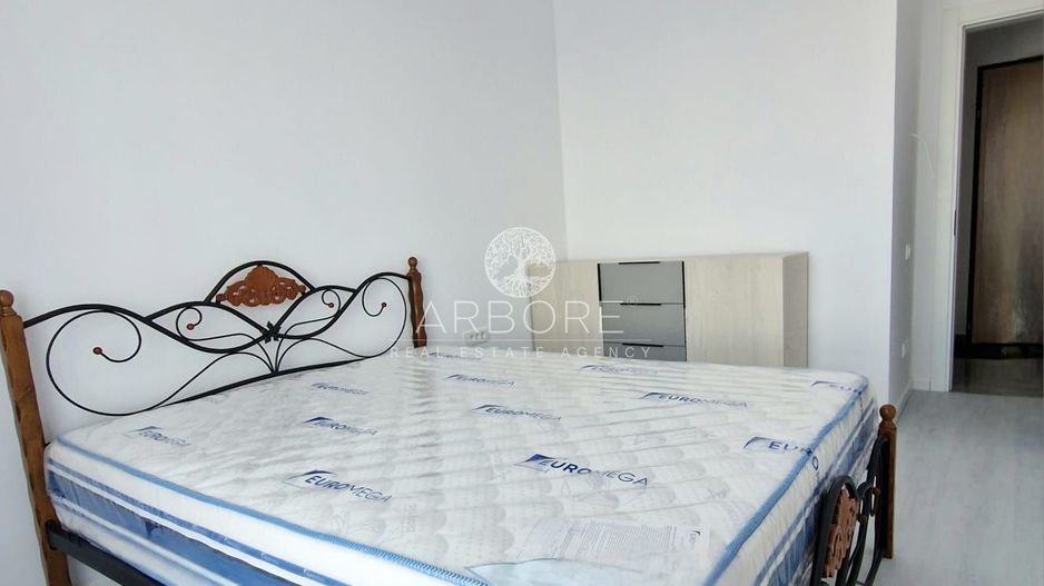 Apartament de lux cu terasa, complet utilat - Poză 4