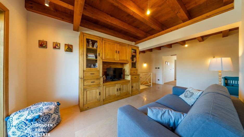 Casa de lux,  in zona Micălaca - Poză 27