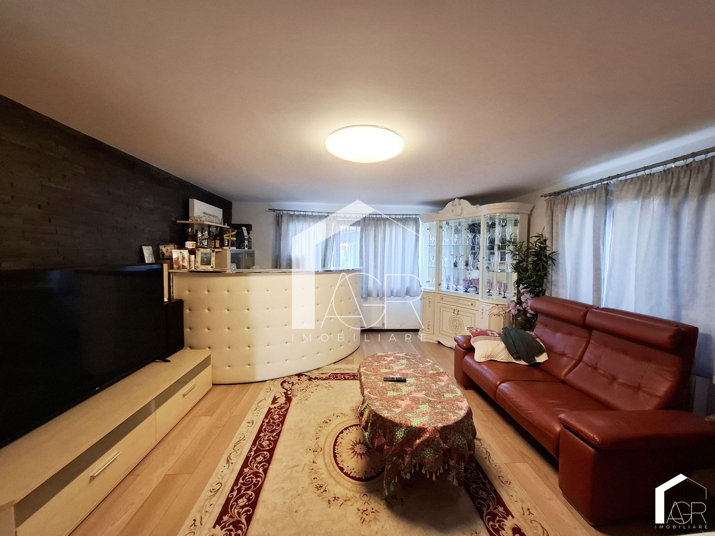 Casa cu 5 camere de vanzare, Tantareni - Poză 2