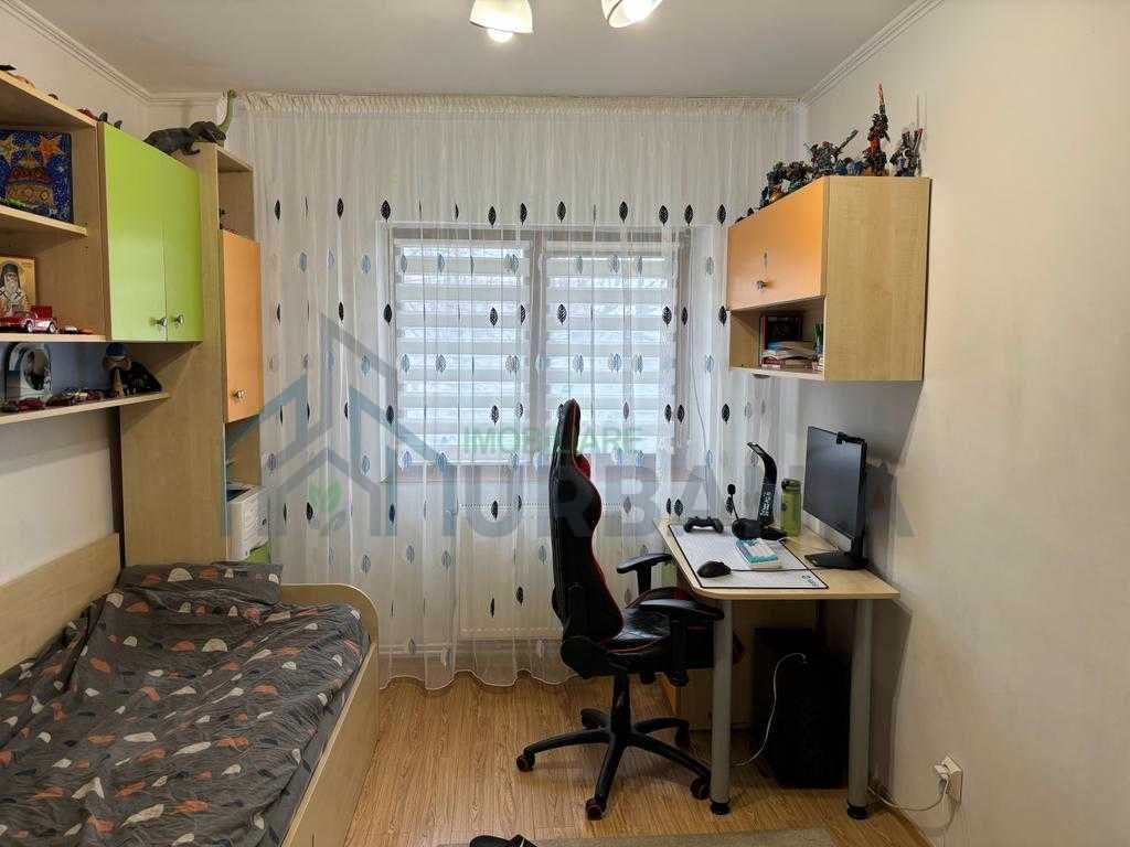 Apartament 4 Camere Decomandat – Pacurari LuckOil - Poză 5