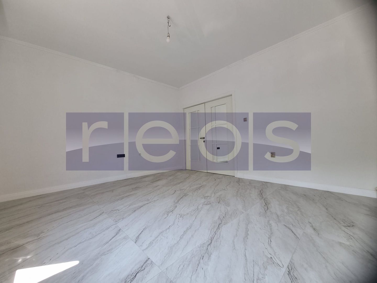 VANZARE - 3- CAMERE IN VILA INTERBELICA -TINERETULUI - Poză 5