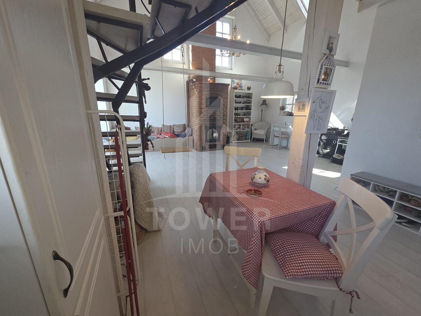 Casa de inchiriat cu vedere panoramica spre munti langa Sibiu - Poză 6