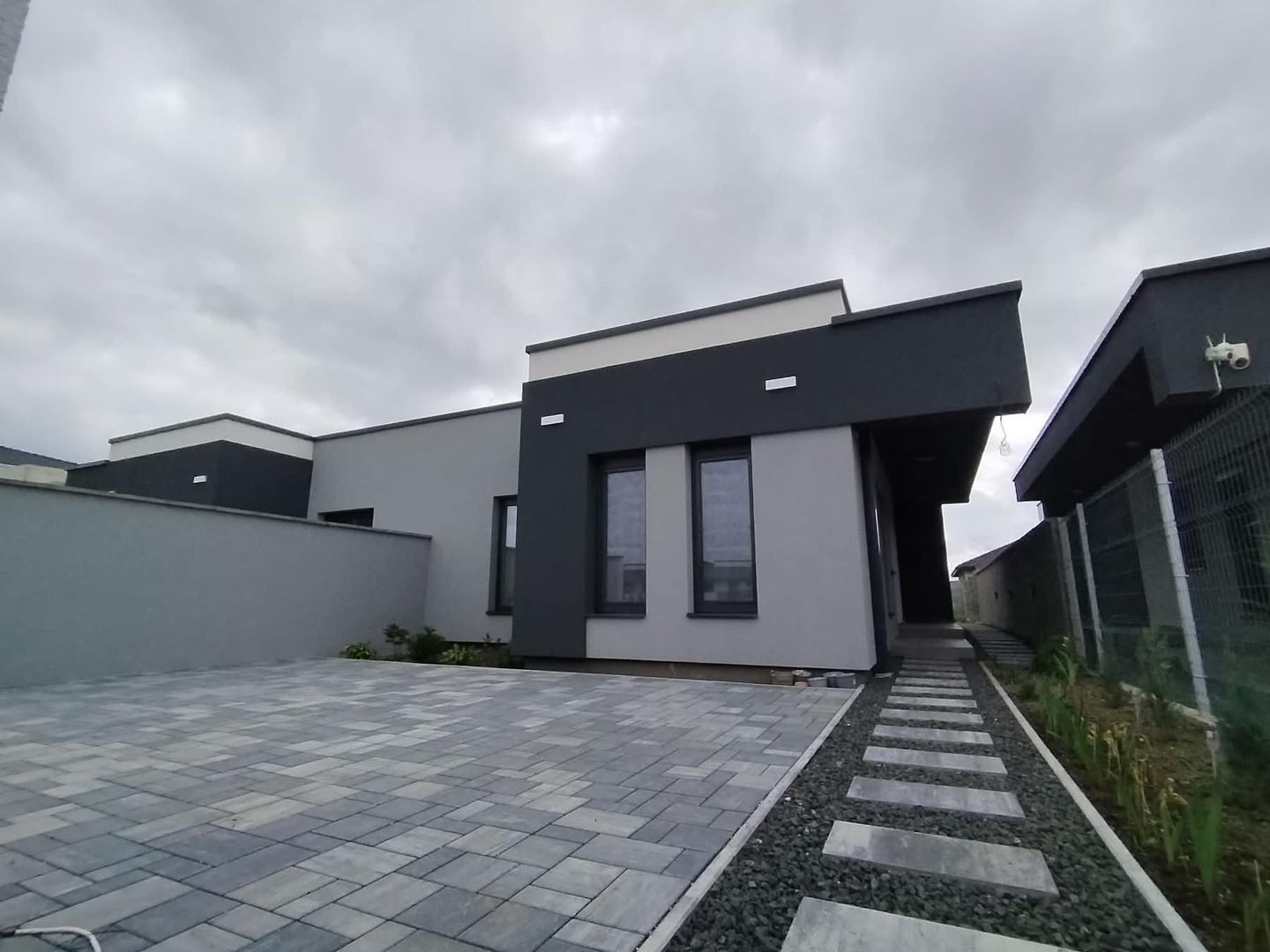 Mosnita Noua - Lidl Drumul Boilor | 3 camere | 2 bai | Teren 310 mp - Poză 2