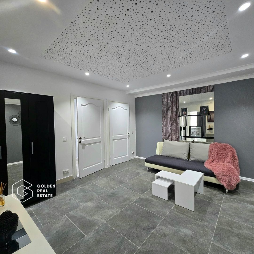 Casă cu design deosebit în Vladimirescu - Poză 7