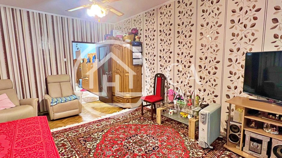 Apartament cu 3 camere de vânzare B-dul Magheru, Oradea - Poză 2