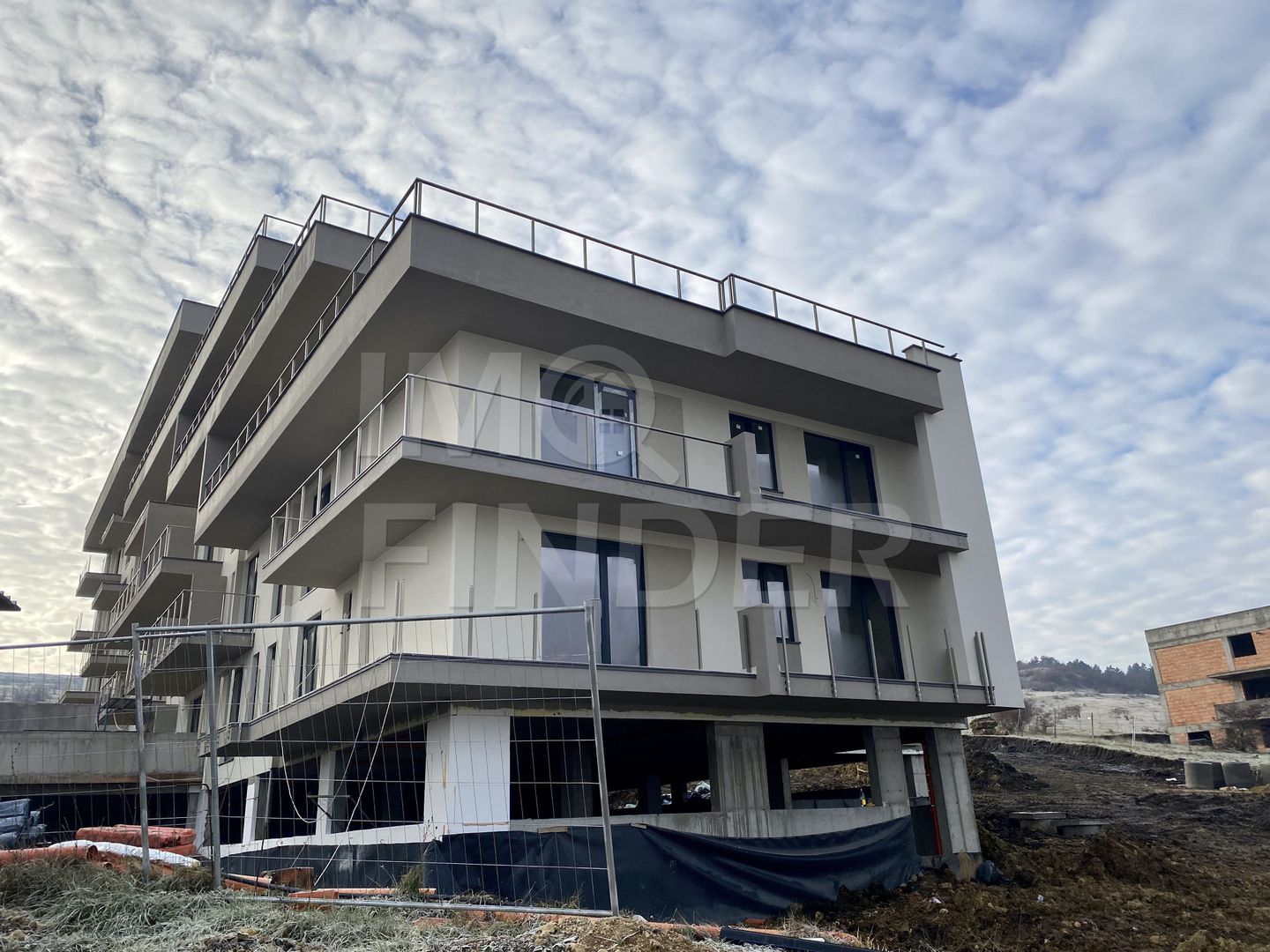 Apartament 3  camere, 64 mp, zona VIVO, semifinisat - Poză 12