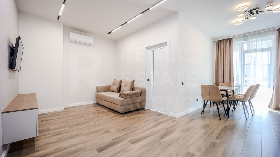 Vânzare apartament 2 camere 65 mp, str. Durlești - Poză 1