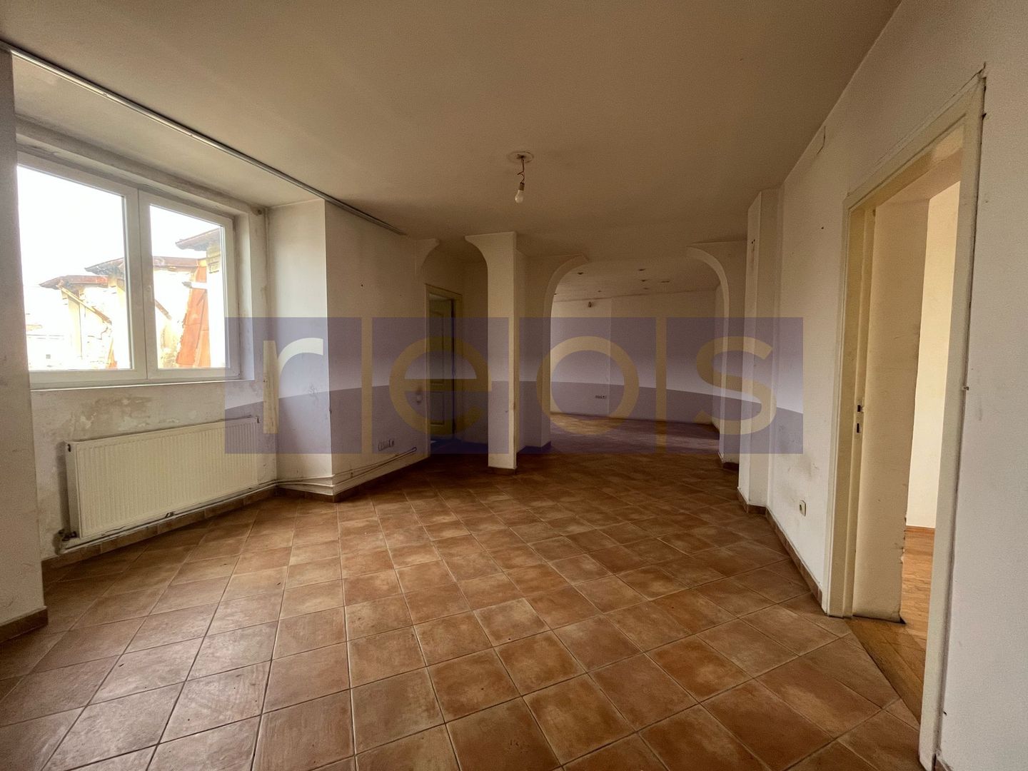 VANZARE 5 CAMERE DECOMANDAT | ZONA UNIVERSITATE - Poză 1