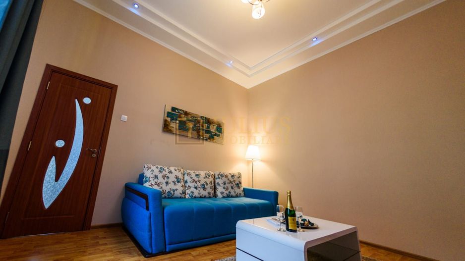 Piata Unirii|, apartament lux| cladire istorica| centrala proprie| 04.10.26 - Poză 2