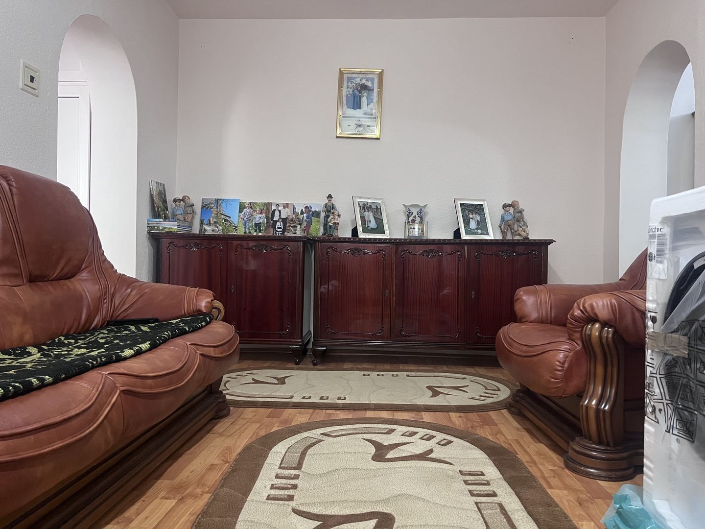 Parter!Vânzare apartament cu 3 camere - Târgoviște! - Poză 1