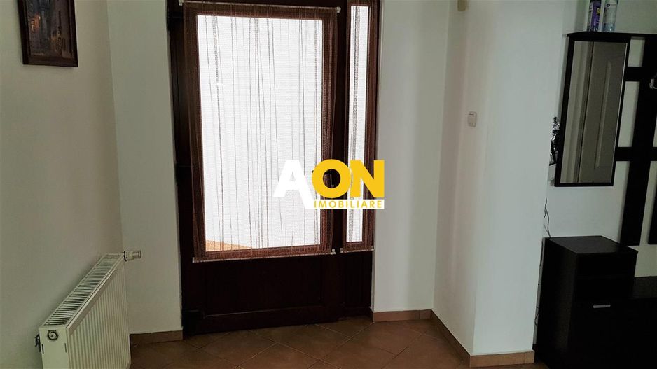 Apartament la casa, 2 camere, 80 mp utili, Centru, zona ANAF - Poză 11