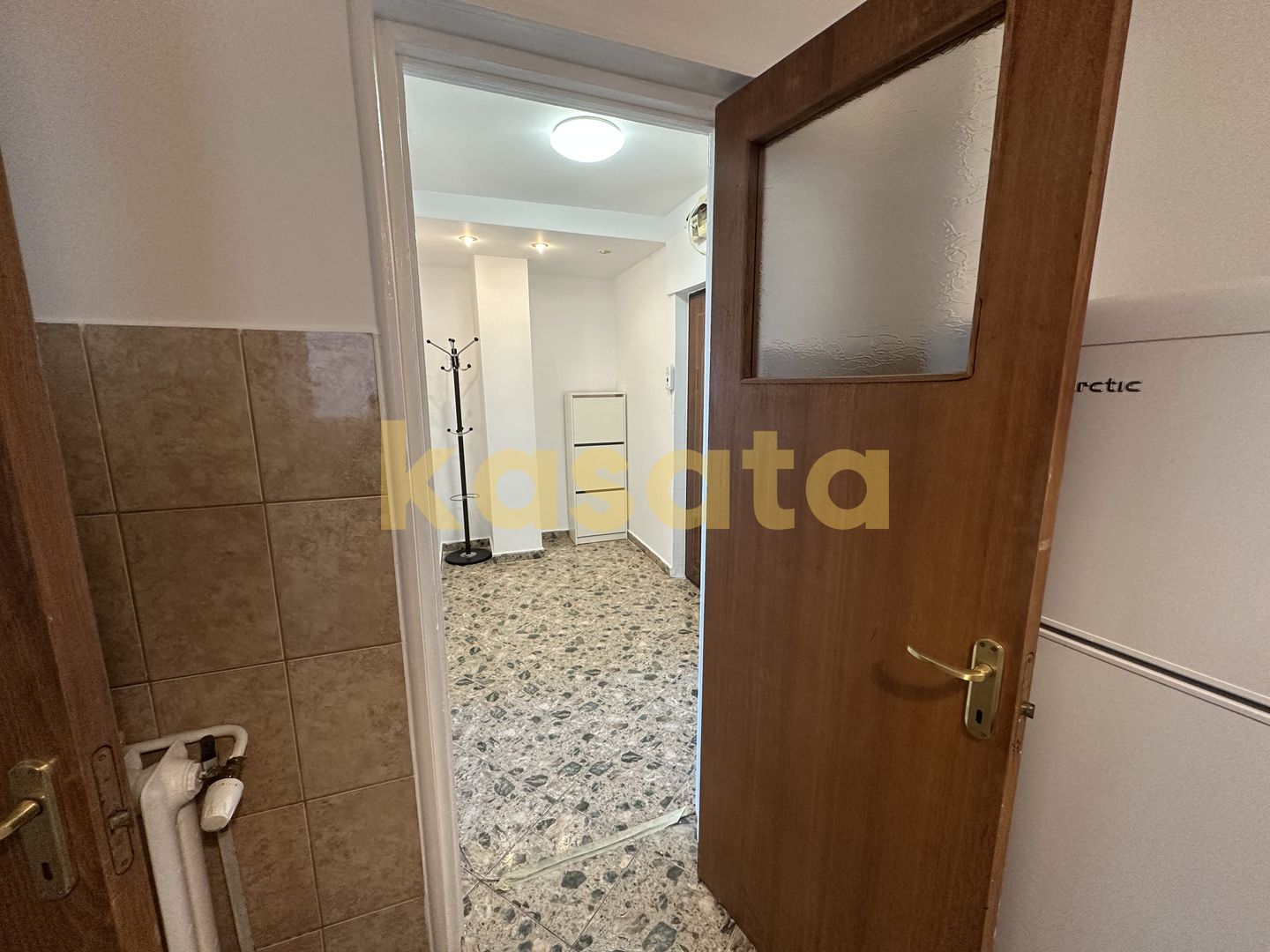 2 Camere | Renovat| Toate mijloacele de transport | Etaj Intermediar - Poză 5