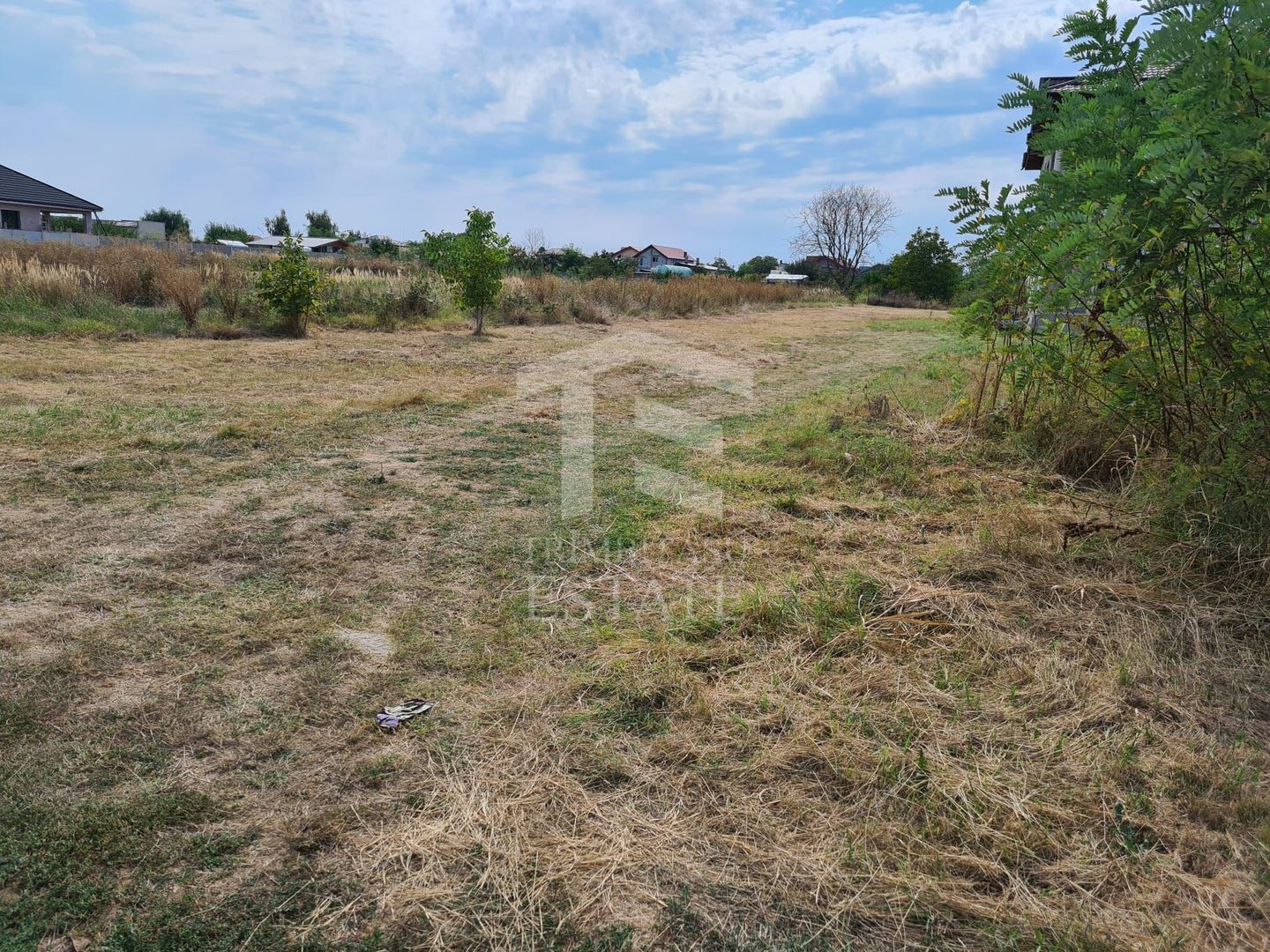 Teren intravilan Domnești-Strada Zori de Zi-Sos. Independentei - Poză 1