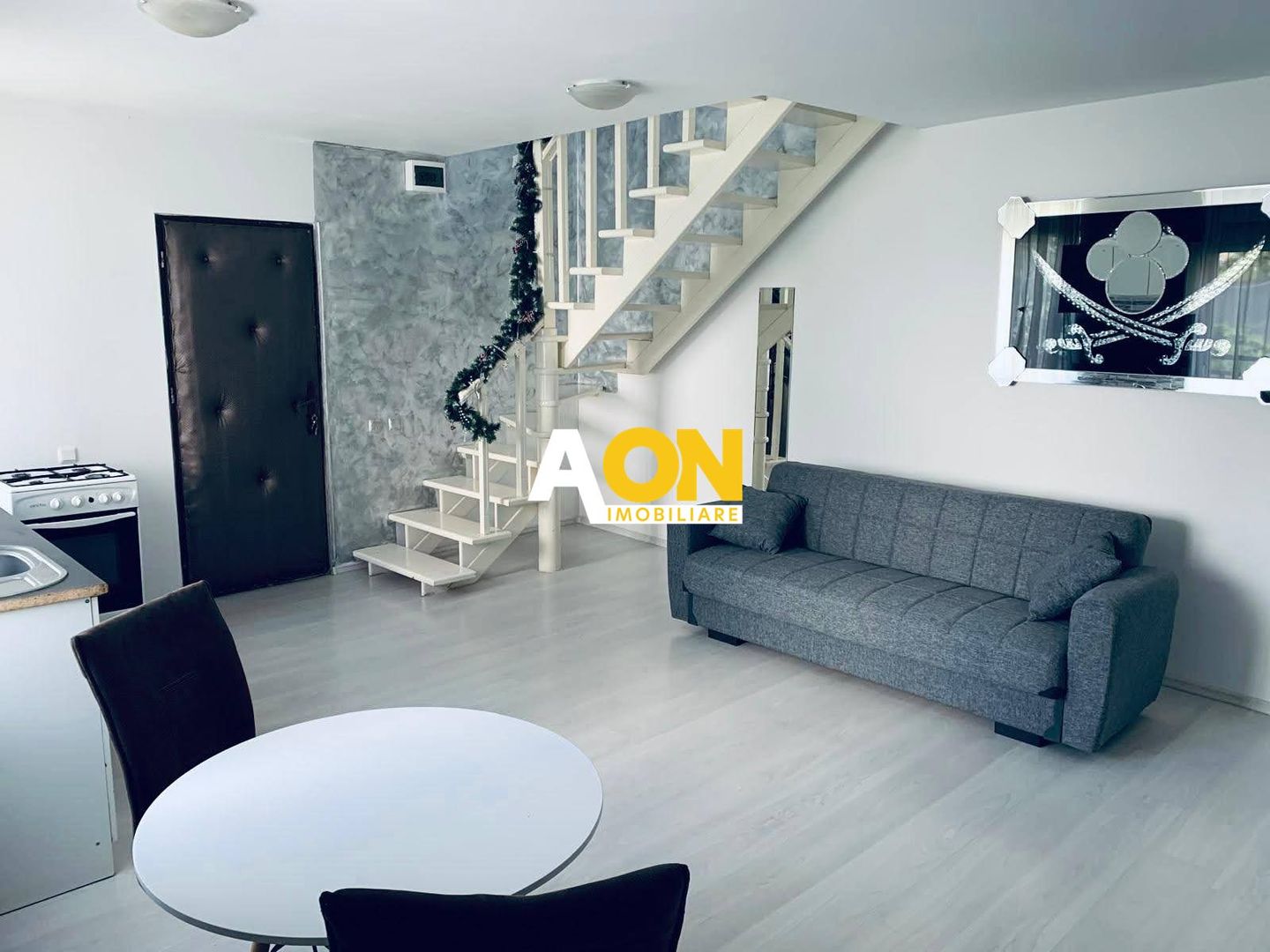 Apartament 2 camere, cu scara interioara, 55 mp utili, cartier Tolstoi - Poză 6