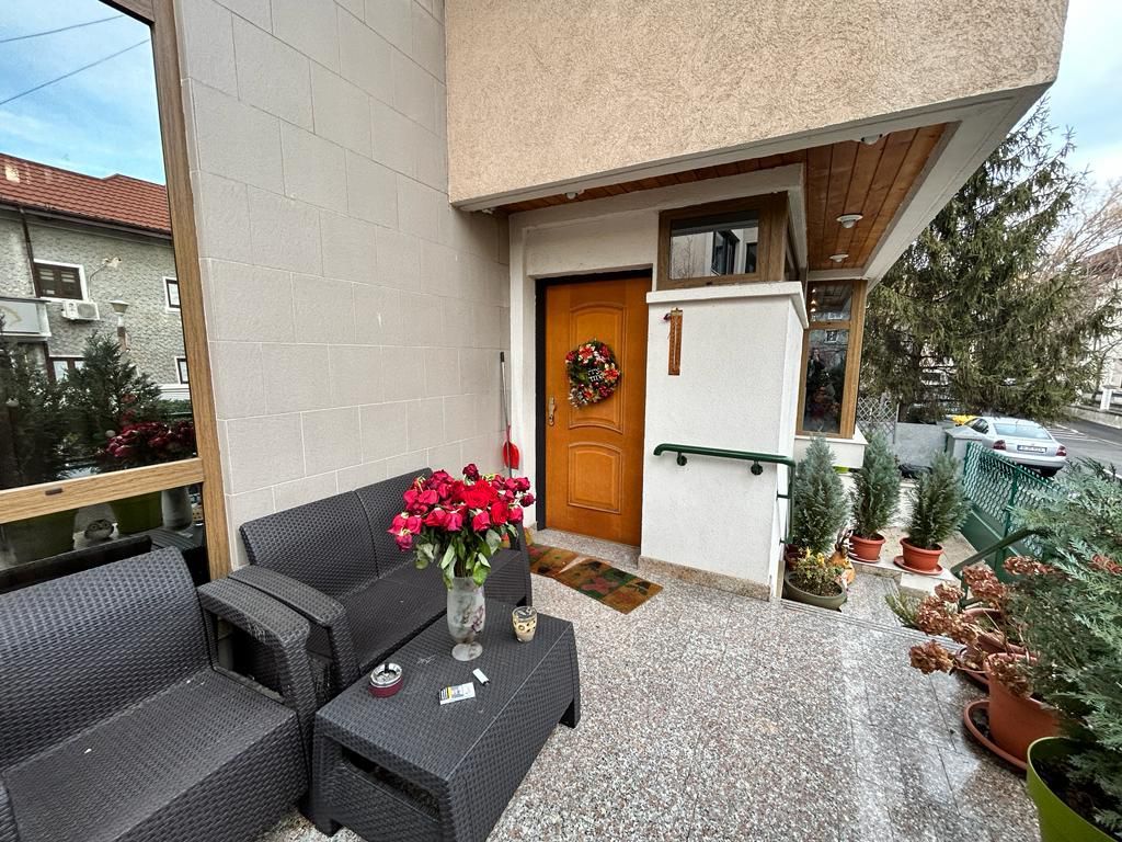 Vila individuala cu 5 dormitoare Cotroceni - Poză 23