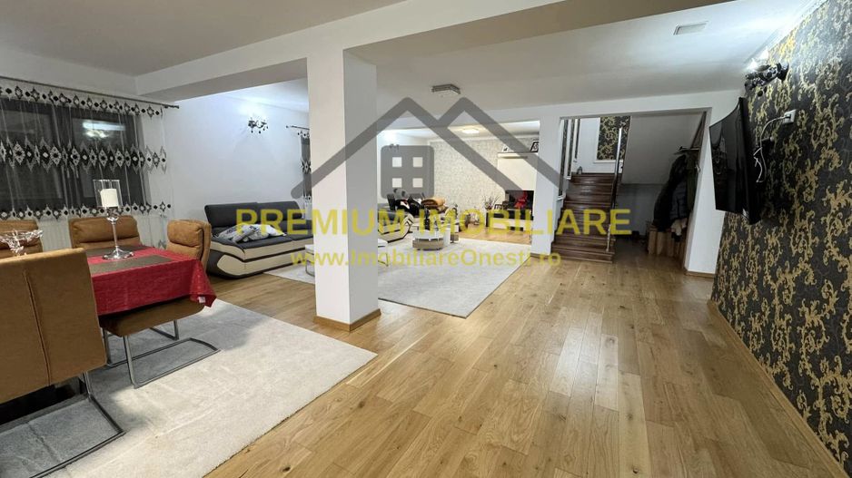 Vila la 13 km de Onesti - Poză 3