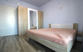 Casa cu 3 camere, locuri de  parcare, curte - Poză 10