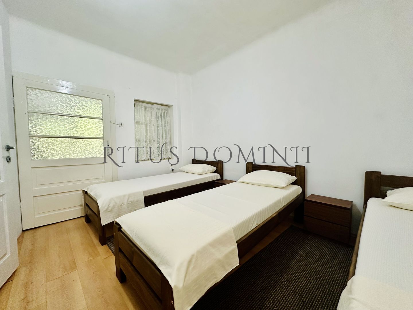 Apartament pentru 10 muncitori la Casa, Nufărul - Poză 1