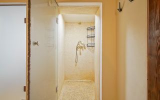 Casa de vanzare in centrul Brasovului - curte privata si pivnita - Poză 13