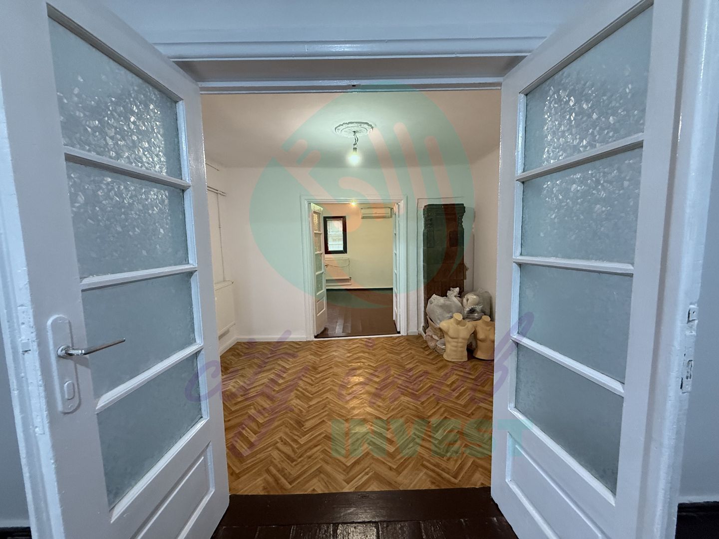 "Casa bunicii" la vanzare in zona Vatra Luminoasa - Poză 9