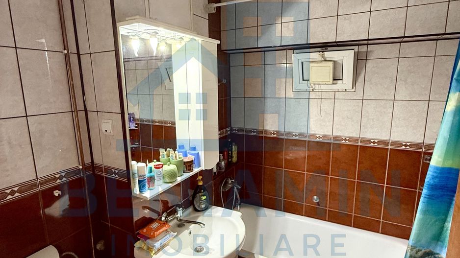 3 decomandate - 2 bai - etaj 1 - centrala proprie - McDonald's - Poză 7