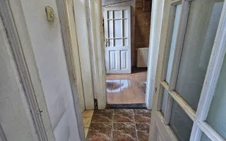 Casă cu arhitectură interbelică, 5 camere, teren 409 mp – Central - Poză 37