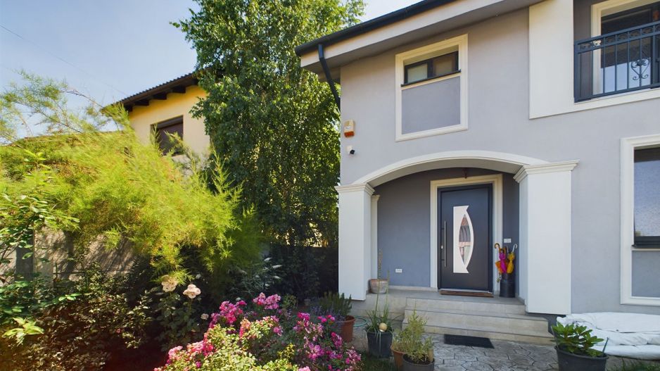 Duplex 1/2 Moşniţa Nouă - Poză 1