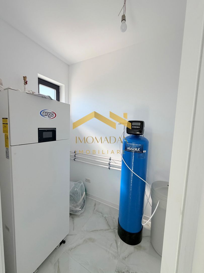 -Casa Individuala - Parter - 4 camere - - Poză 19
