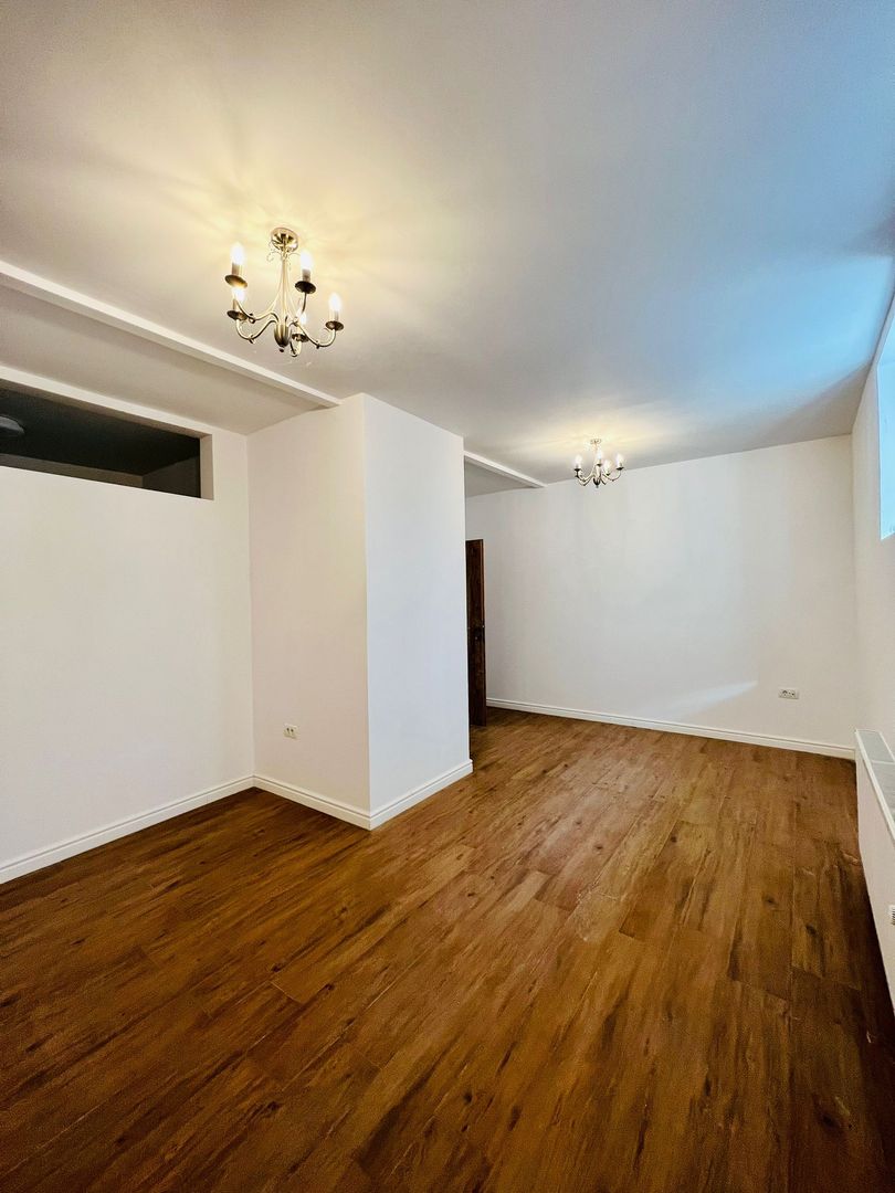 Birouri sau cabinete de Lux în Armenească - Poză 20