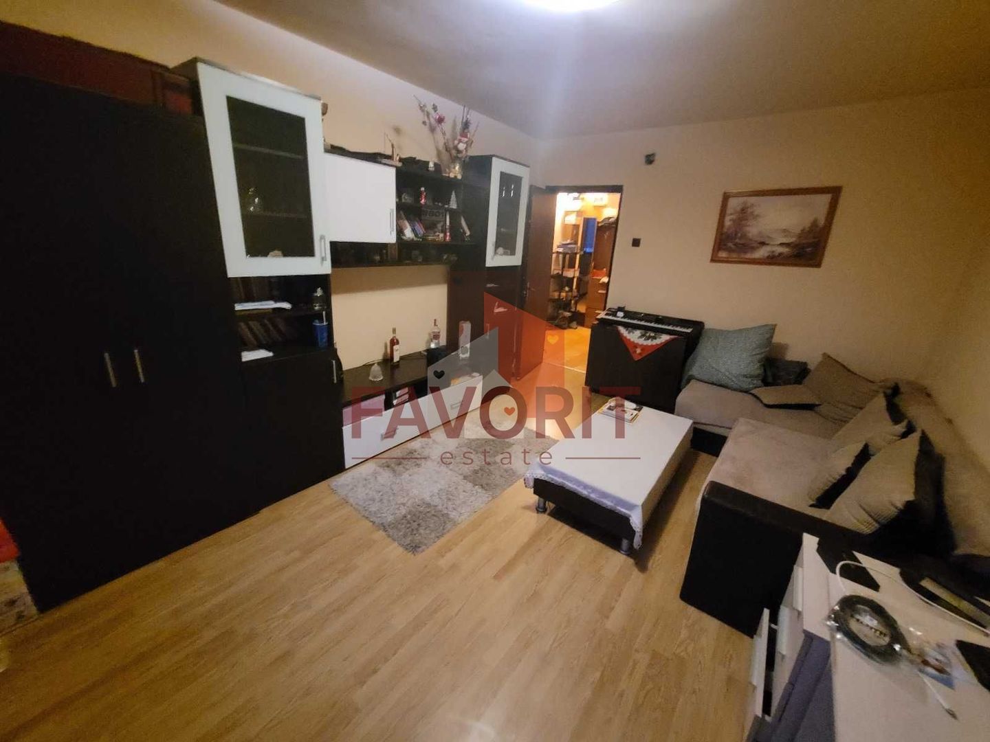 Etaj intermediar. Disponibil imediat . Zona excelenta - Poză 4