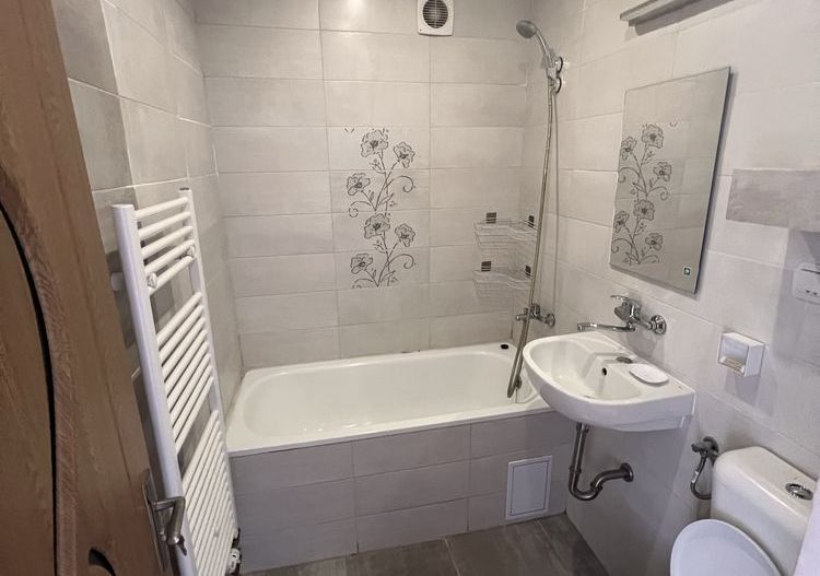 BRASADAS vinde ap 2 cam 50mp 4/4 Central. - Poză 6