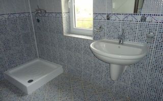 VILA RECENT RENOVATA LA INCHIRIERE - Poză 6