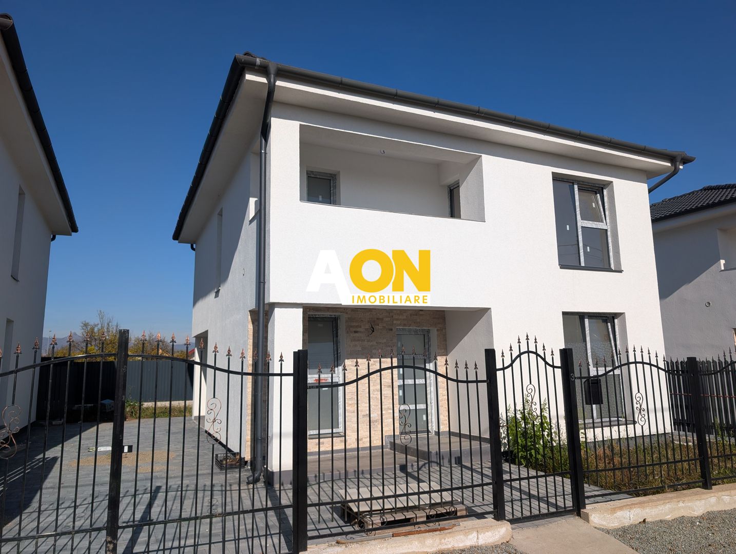 Casa Individuala 4 Camere 316mp Teren, Complet Finisat - Poză 1