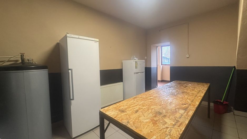 Casa de inchiriat 15 locuri cazare angajati, muncitori Micalaca Arad - Poză 8