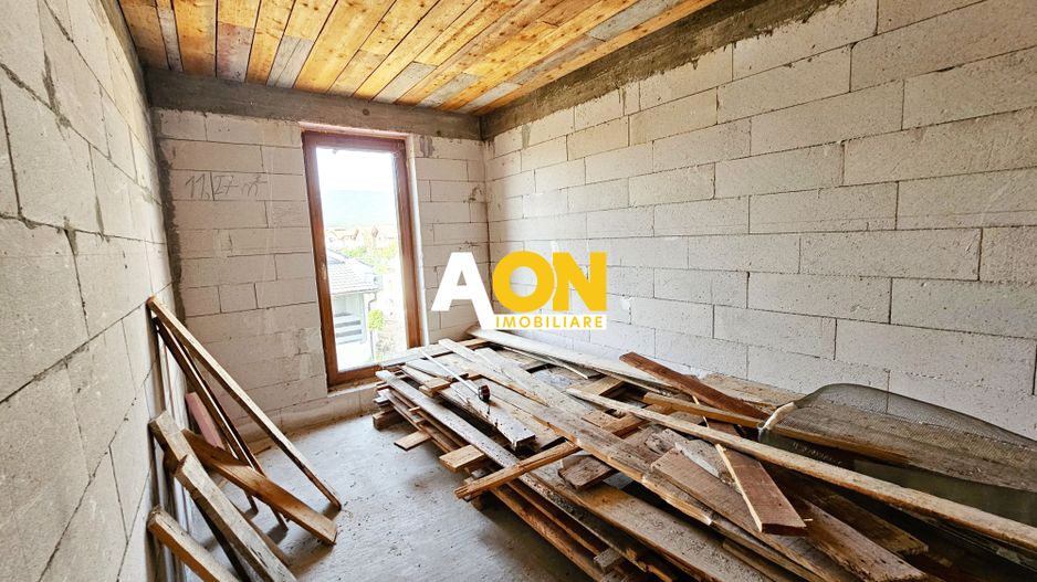 Casa la rosu, 4 camere, 301 mp teren, P+1, zona Alba-Micesti - Poză 21