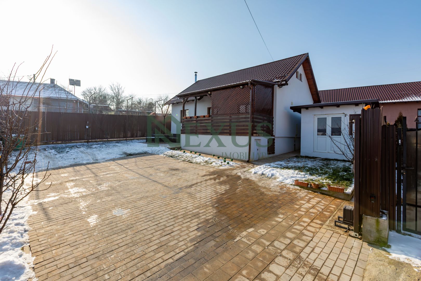 Casă nouă de vânzare în Mărgineni, județul Bacău - Poză 1