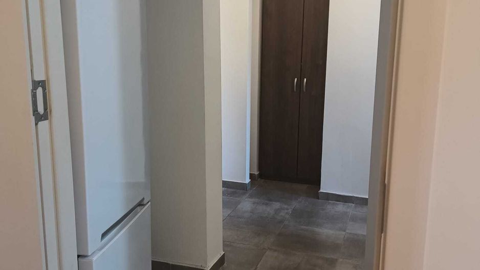 Garsoniera renovata, pet friendly, aproape de metrou - Poză 5