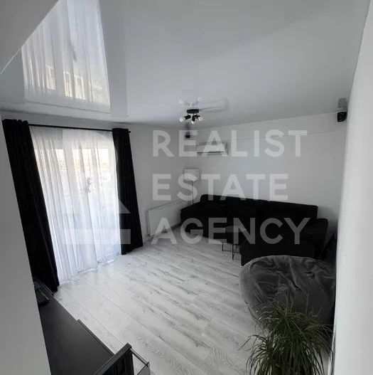 Vânzare, apartament cu 3 camere în zona Militari Residence - Poză 1