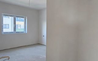 Apartament 3 camere 2 bai camara pe balcon si loc parcare Selimbar - Poză 5