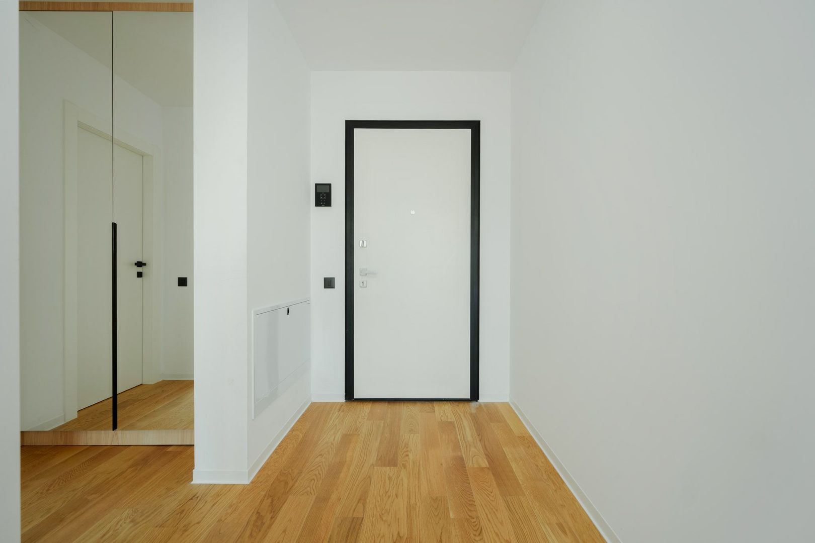 Apartament de Vânzare cu 3 Camere în Zona de Nord a Bucureștiului - Poză 8