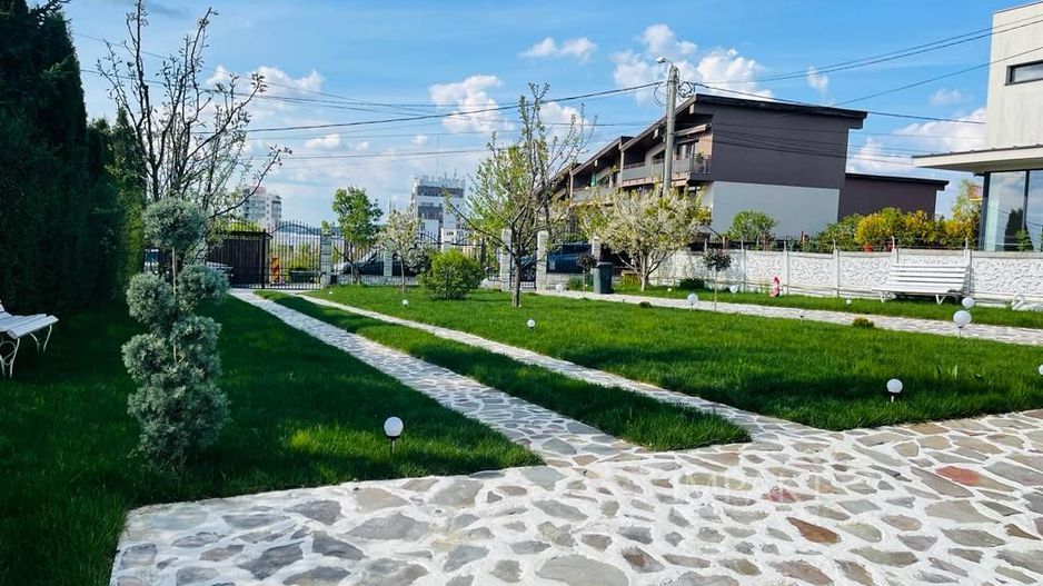 Casa deosebita cu 7 camere si piscina exterioara in cartierul Zorilor - Poză 9