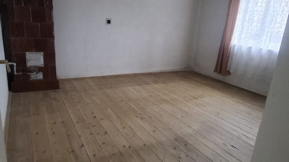 Spațiu cu potențial dublu: locuință sau sediu! - Poză 3