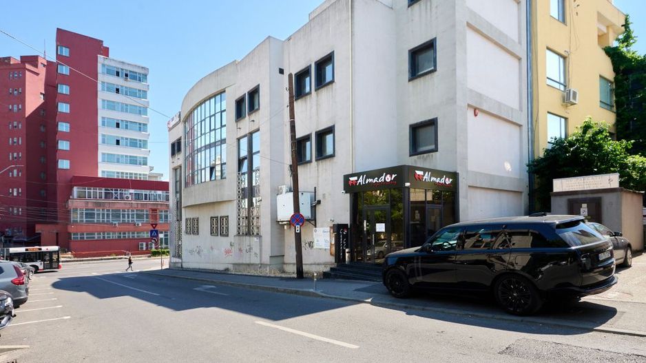 Spațiu comercial premium 240 mp ultracentral Pitești clădire reprezentativă - Poză 2