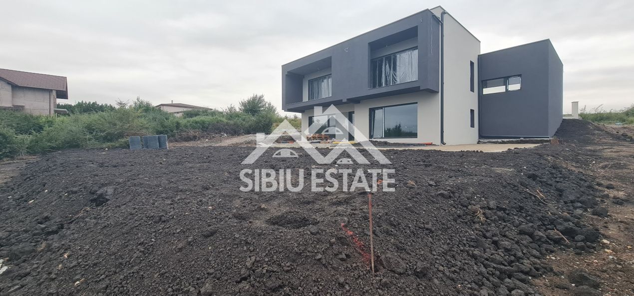 Casă individuală  deosebită, finisată Șelimbăr, Cartierul Tineretului - Poză 12