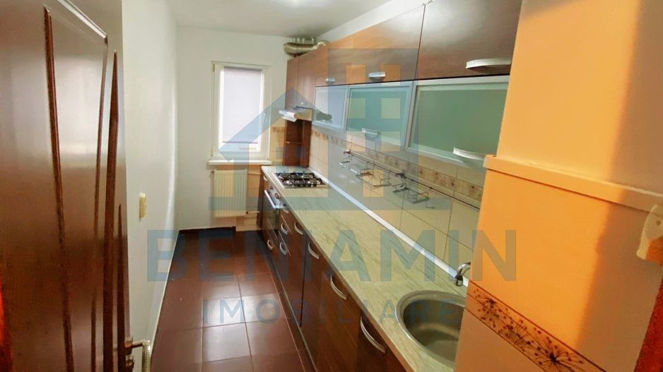 Apartament 3 camere Craiovita, etaj 3, teava de gaze - Poză 3